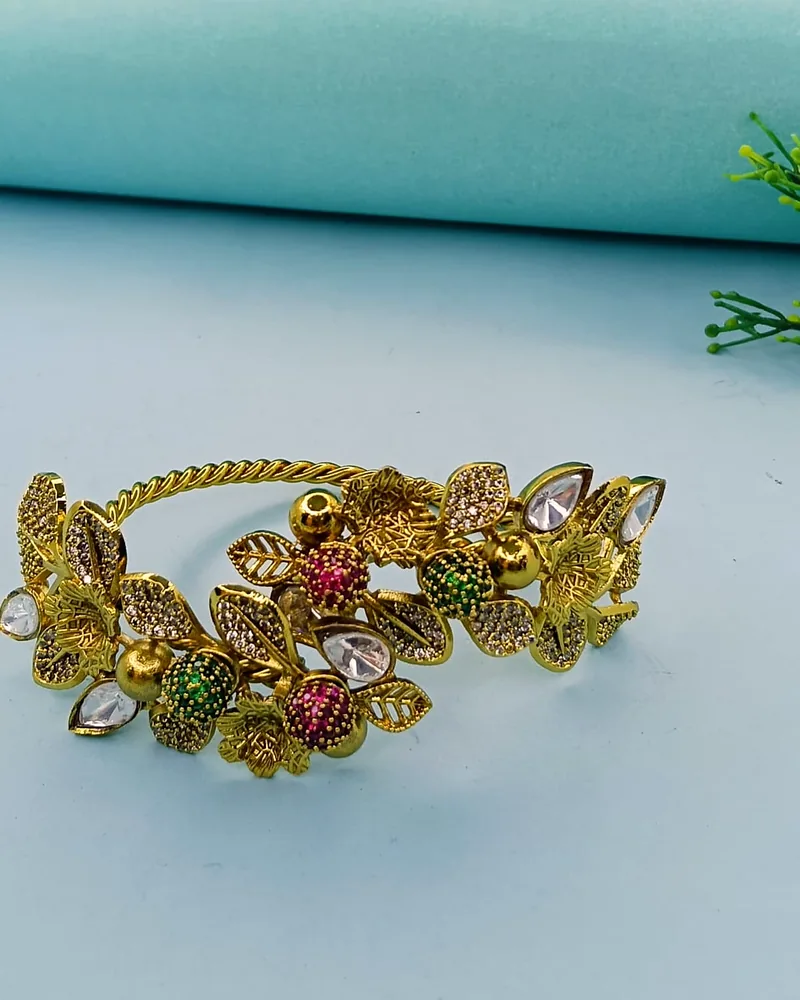 Vaani Bracelet