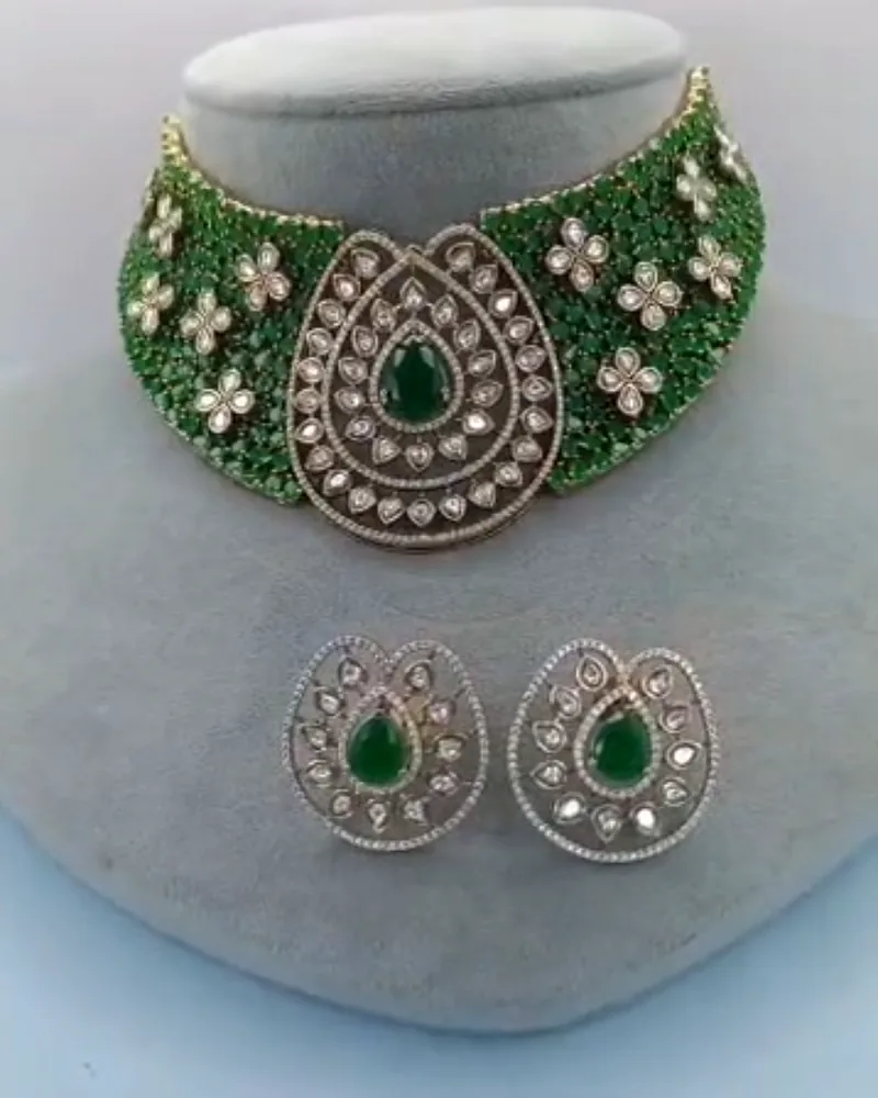 Bahara Jewellery Set — second view